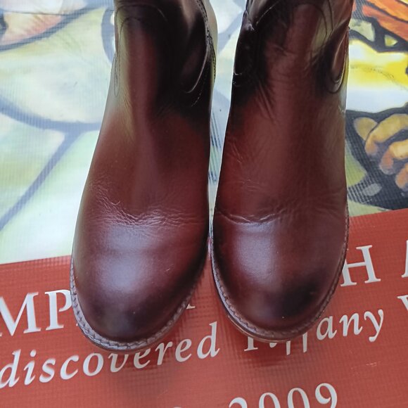 Sofft Brown Sharnell Leather Boot with Zipper Back - Picture 2 of 10